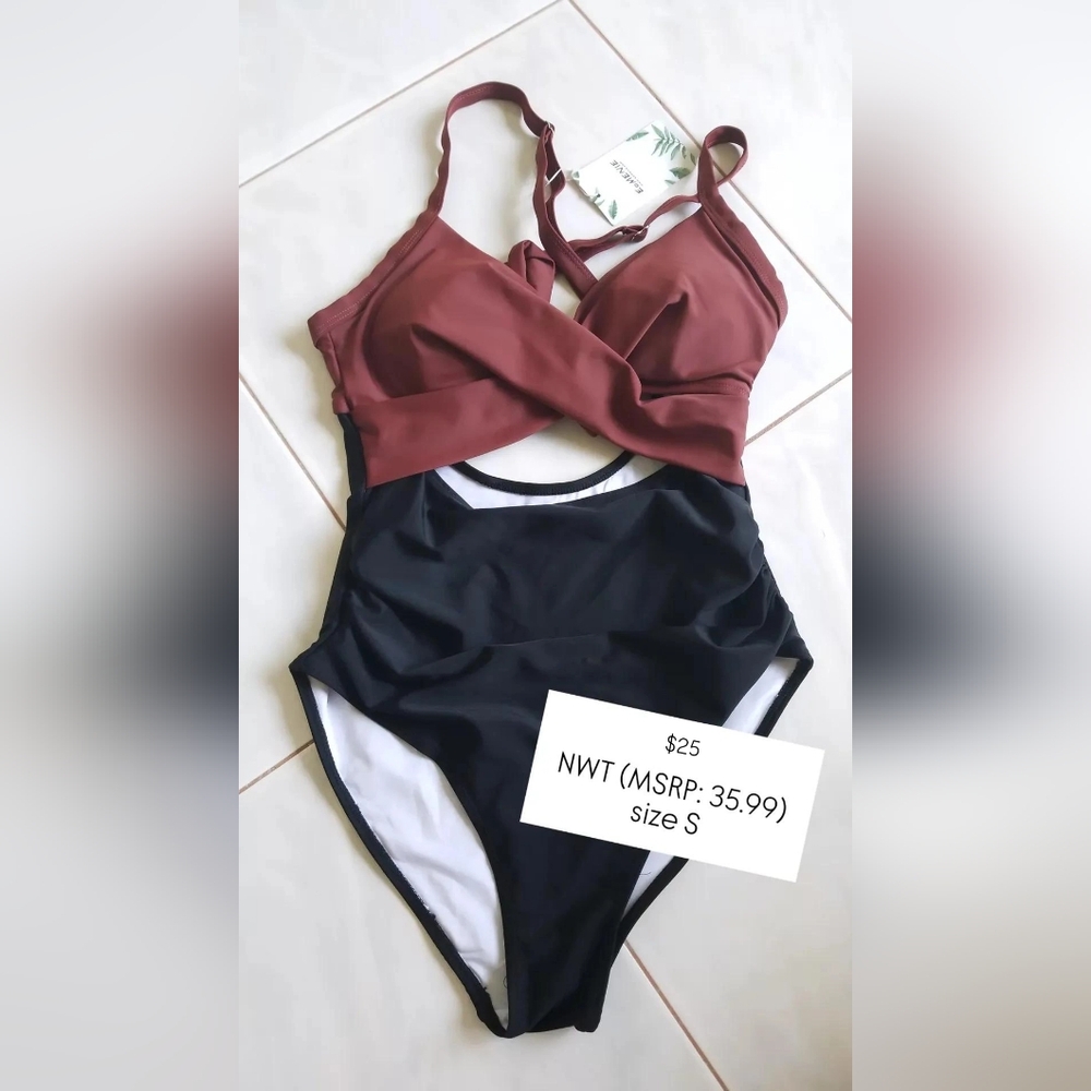 Two-Tone one-piece swimsuit, S.